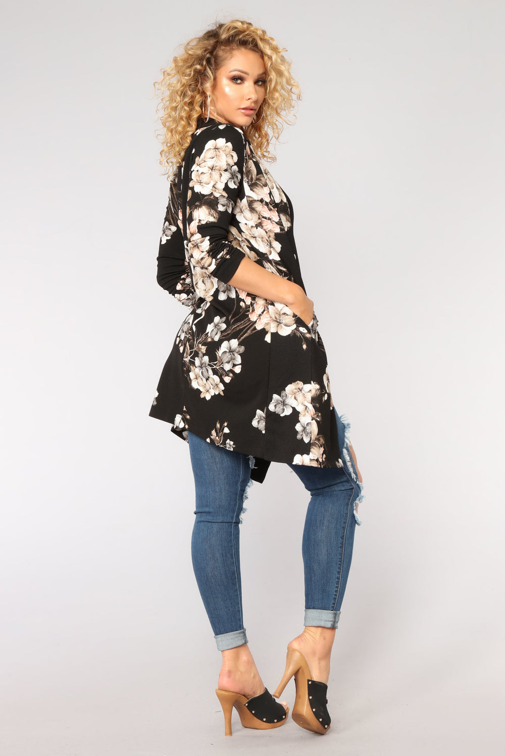 Corner Office Floral Blazer - Black/combo